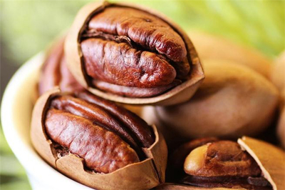 碧根果一天吃几个好？坚果制品的健康摄入指南