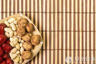 一天吃几个核桃效果最好？坚果制品的健康指南